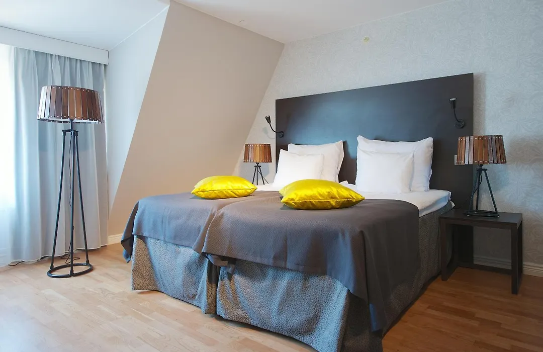 Home Hotel Plaza-1
